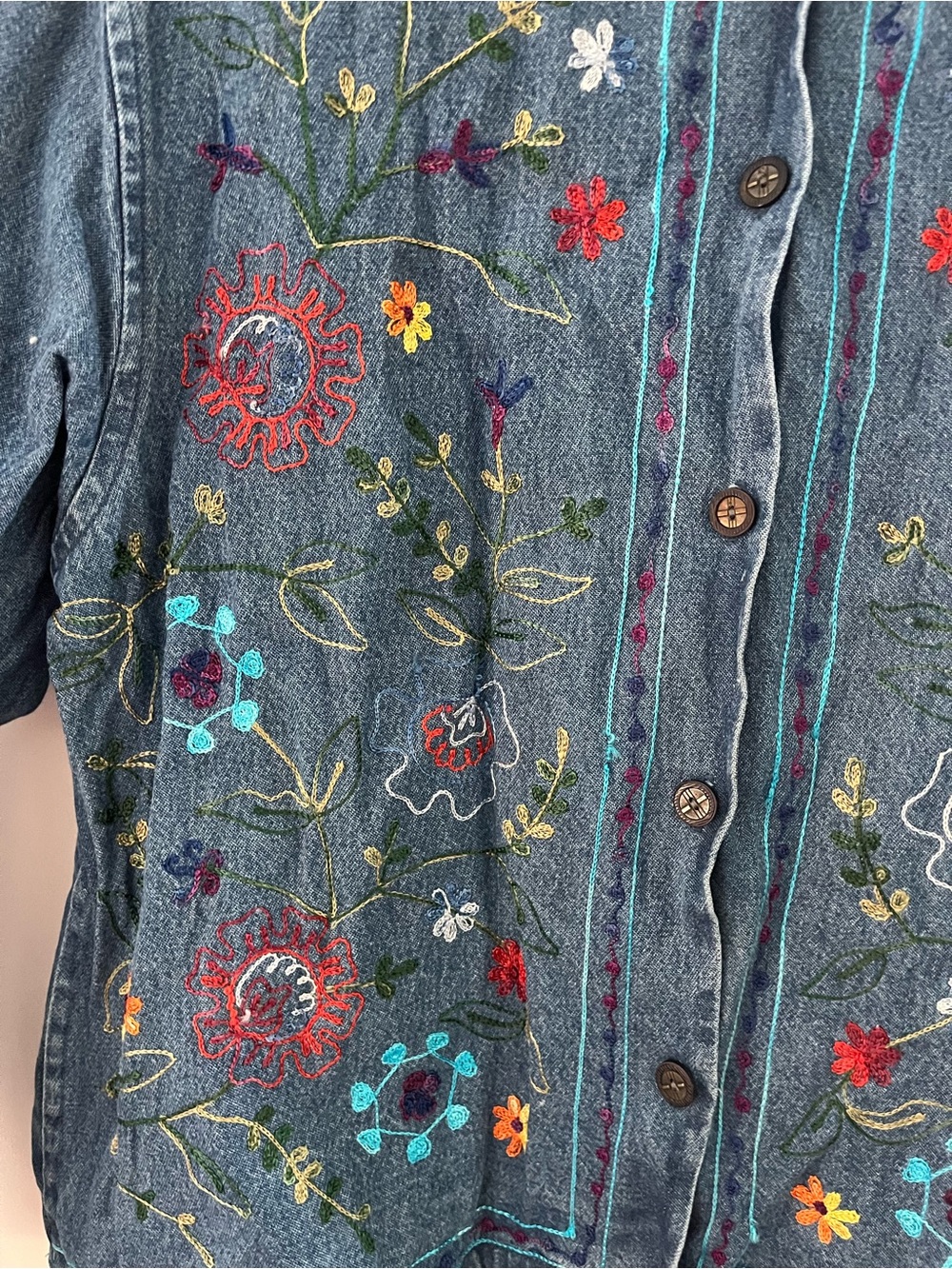 Vintage 90’s Tantrums Blue Embroidered Denim Shacket with Floral Accents boho - Picture 3 of 6